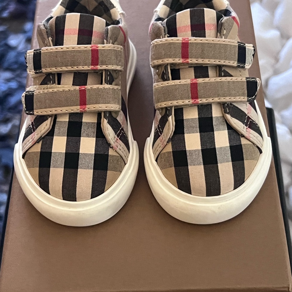 Burberry Unisex Markham Vintage Check Sneakers